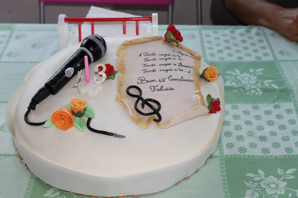 immagine post Torta per una cantante